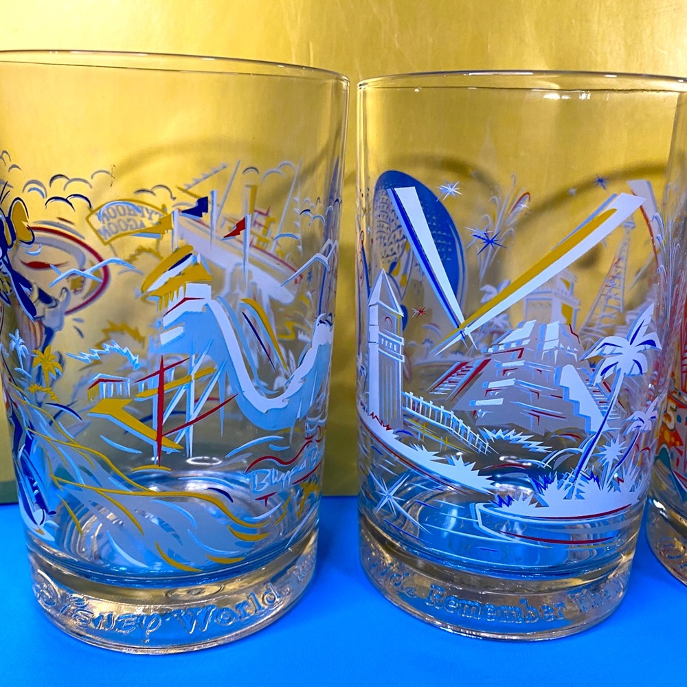 WALT DISNEY WORLD ANNIVERSARY 25th REMEMBER THE MAGIC (4) GLASSES MCDONALD’S - Picture 5 of 14